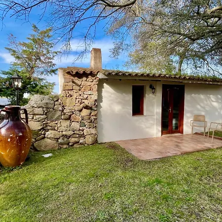 منتجع Punta D'acu Country