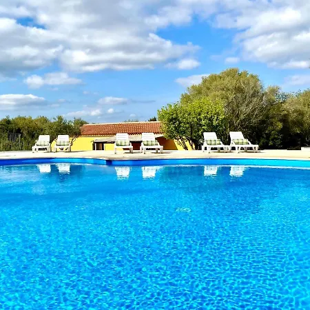 منتجع Punta D'acu Country أرتْساكينا